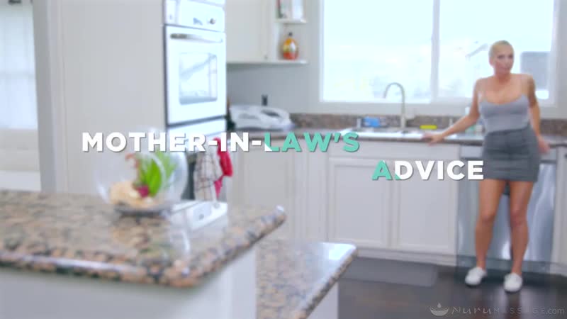 Madura le dio un masaje y se folló a un joven, sexo milf rubia mamá maduro joven juguete aceite masaje erótico culo teta hd (caliente y cachonda)