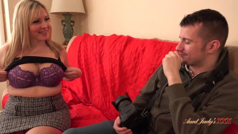 Charlie rae, sesso giovane ragazza adolescente porno culo grasso bbw grandi tette naturali spessa formosa scopata culo tette bang paffuto grassoccio biondo amore (Carino)