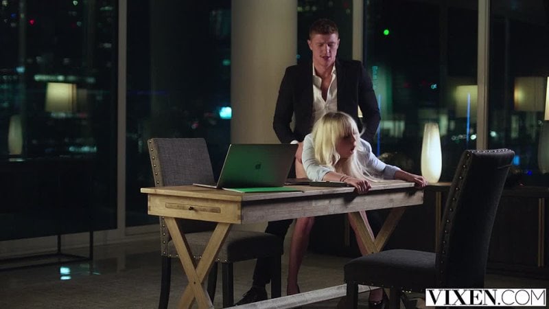 Commentaires de Lilly Bell [tout le sexe, hardcore, pipe, artporn]